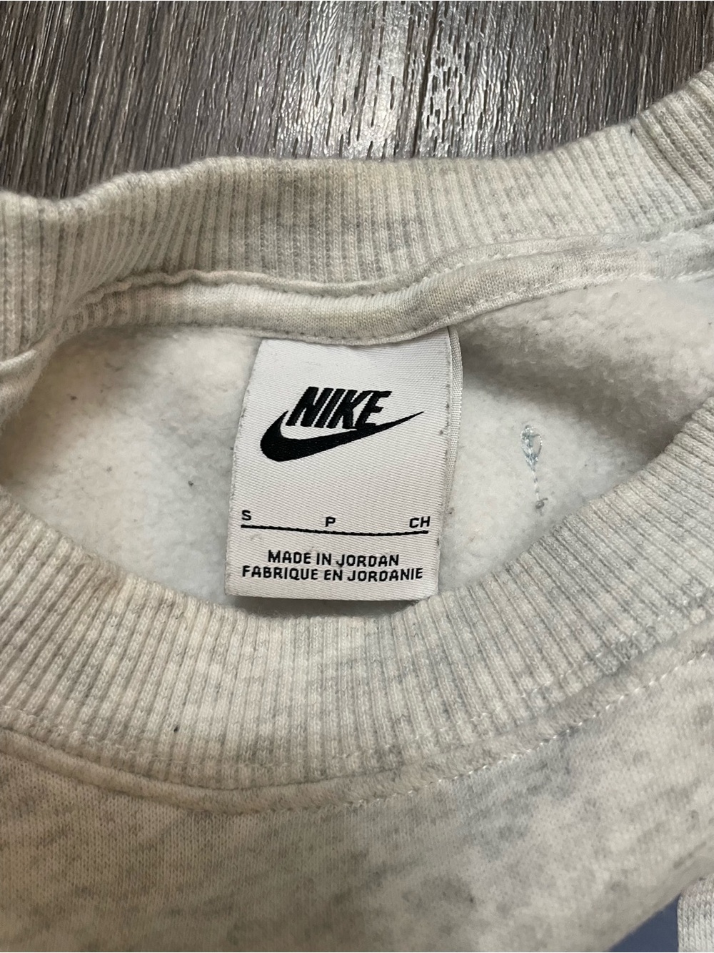 Nike Heritage Crewneck - Picture 8 of 10